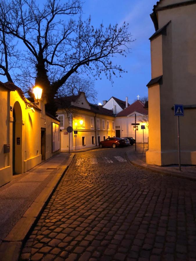 Old Town Basement Leilighet Praha Eksteriør bilde