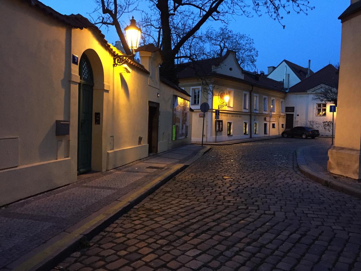 Old Town Basement Leilighet Praha Eksteriør bilde