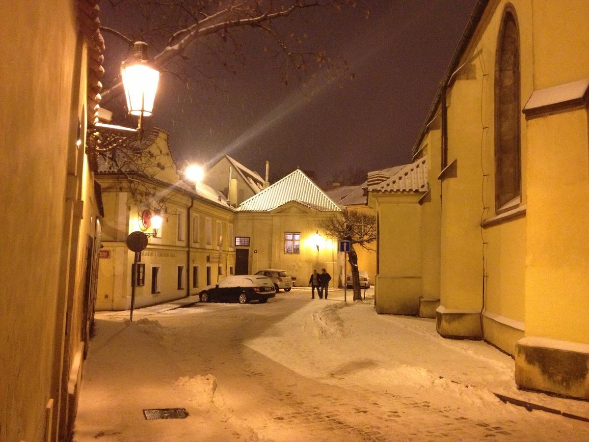 Old Town Basement Leilighet Praha Eksteriør bilde